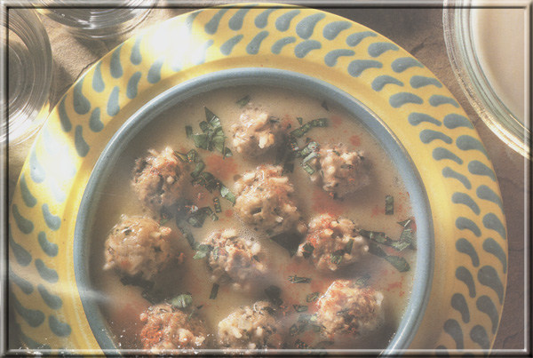 Kl&ouml;&szlig;chen mit Zitronensauce